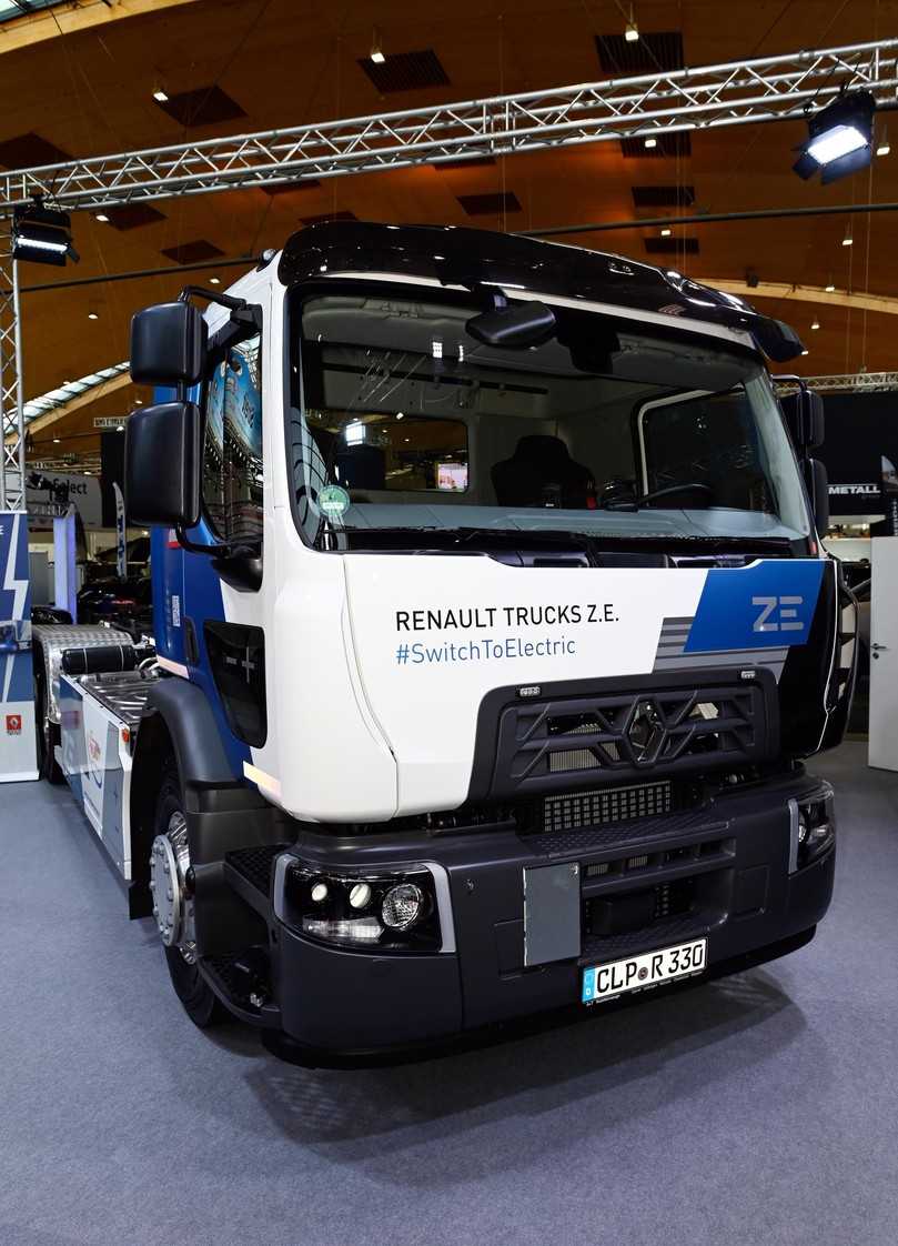 Für die Baustellenentsorgung hat Renault den vollelektrischen 26-Tonner D Wide Z.E. mit einem Hakengerät ausgerüstet. | Foto: Quatex Für die Baustellenentsorgung hat Renault den vollelektrischen 26-Tonner D Wide Z.E. mit einem Hakengerät ausgerüstet. | Foto: Quatex