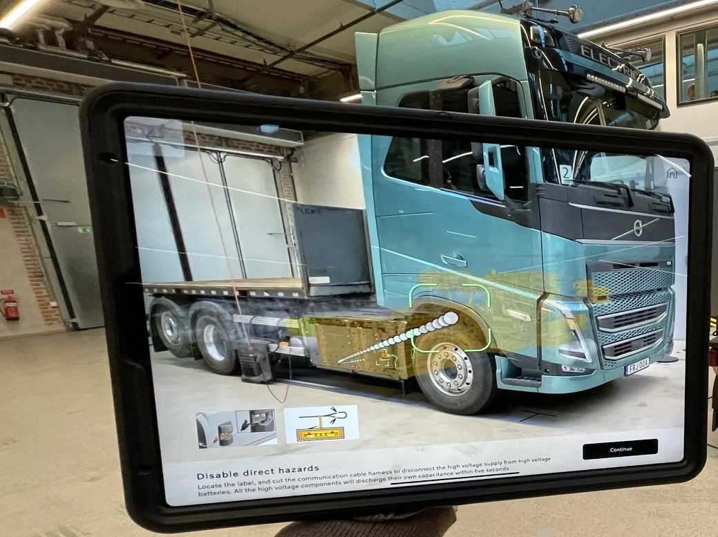 E-Lkw: Volvo stellt weltweit erste Sicherheits-App für Elektro-Lkw vor E-Lkw: Volvo stellt weltweit erste Sicherheits-App für Elektro-Lkw vor