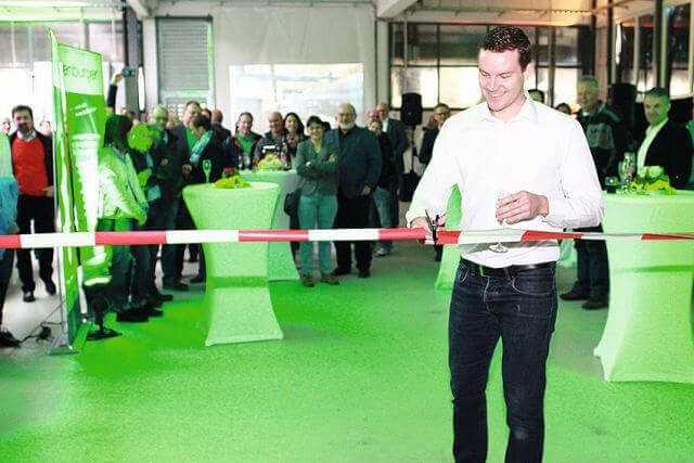 In Zukunft investiert: Brandenburger nimmt neue Wickelanlage in Betrieb In Zukunft investiert: Brandenburger nimmt neue Wickelanlage in Betrieb
