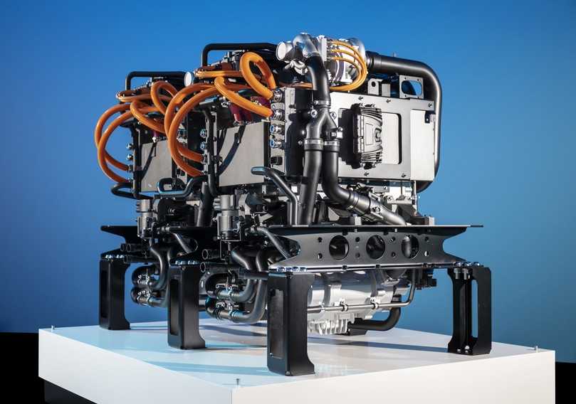 Mit Wasserstoff zum CO2-neutralen Transport: Das Twin-Brennstoffzellensystem von Cellcentric ist für schwere Lkw im Fernverkehr konzipiert. | Foto: Daimler Trucks and Buses Communi Mit Wasserstoff zum CO2-neutralen Transport: Das Twin-Brennstoffzellensystem von Cellcentric ist für schwere Lkw im Fernverkehr konzipiert. | Foto: Daimler Trucks and Buses Communi