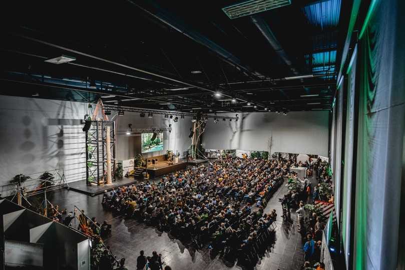 An den drei Veranstaltungstagen kommen Experten unterschiedlicher Fachrichtungen zum Austausch zusammen. | Foto: Forum Baumpflege GmbH & CO KG An den drei Veranstaltungstagen kommen Experten unterschiedlicher Fachrichtungen zum Austausch zusammen. | Foto: Forum Baumpflege GmbH & CO KG