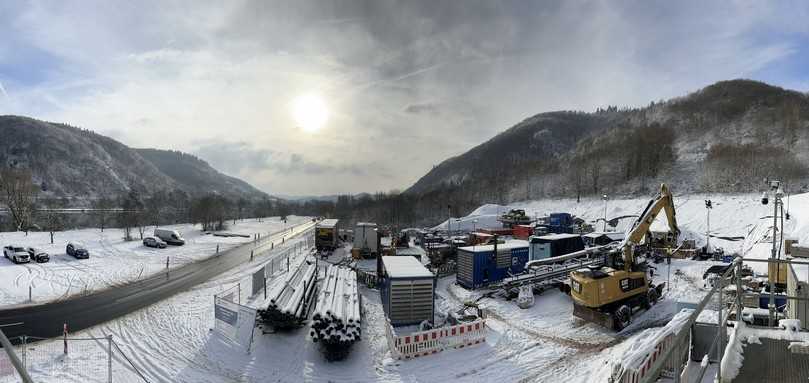 Abbildung 4: Winterpause auf der Baustelle | Foto: LMR Drilling Abbildung 4: Winterpause auf der Baustelle | Foto: LMR Drilling