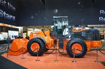 Hitachi stellt Hybrid-Radlader vor