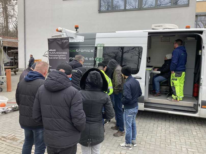 Im praktischen Ausbildungsteil werden Sanierungstechniken vor Ort und zum Anfassen vorgeführt. | Foto: VSB Im praktischen Ausbildungsteil werden Sanierungstechniken vor Ort und zum Anfassen vorgeführt. | Foto: VSB
