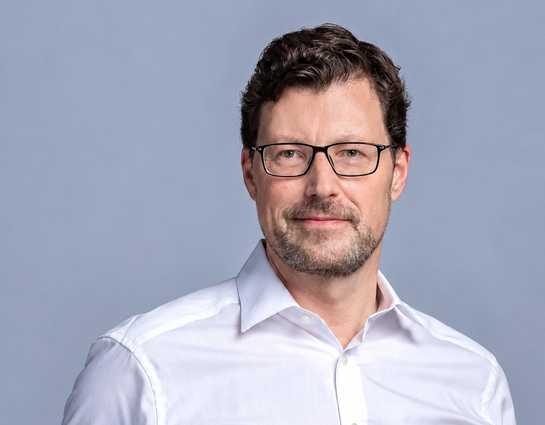 Superpanther holt früheren Daimler-Truck-Manager nach Europa