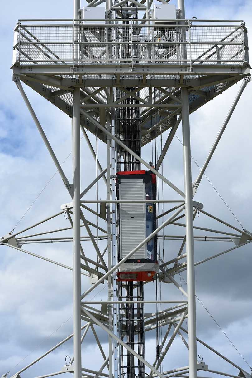 Stahl-Wettermast in Meppen mit TOPlift (leitergeführt) bei 80 m Turmhöhe | Foto: Hailo Professional Stahl-Wettermast in Meppen mit TOPlift (leitergeführt) bei 80 m Turmhöhe | Foto: Hailo Professional