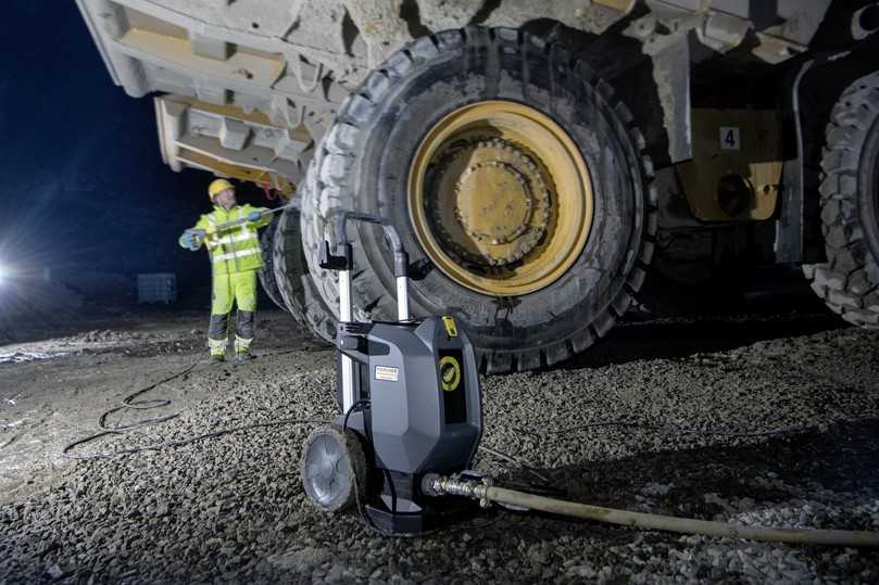 Die robusten Geräte eignen sich zum Entfernen starker Verschmutzungen, wie sie in der Baubranche fast ständig auftreten. | Foto: Kärcher Die robusten Geräte eignen sich zum Entfernen starker Verschmutzungen, wie sie in der Baubranche fast ständig auftreten. | Foto: Kärcher