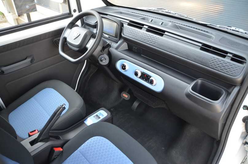 Ari 458 Pro Elektrotransporter Innenraum und Armaturenbrett | Foto: Ari Motors Ari 458 Pro Elektrotransporter Innenraum und Armaturenbrett | Foto: Ari Motors