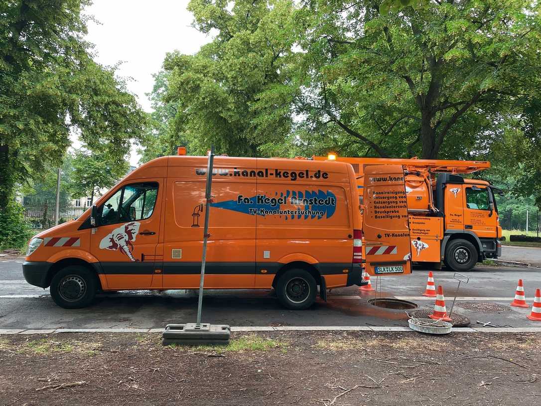 Hauptsammler mit Kamera Argus 5 in Leipzig untersucht Hauptsammler mit Kamera Argus 5 in Leipzig untersucht