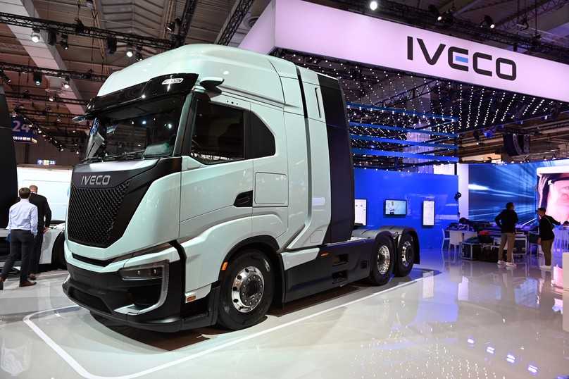 Iveco S-Way mit 13 l großem H2-Verbrenner | Foto: QUATEX Iveco S-Way mit 13 l großem H2-Verbrenner | Foto: QUATEX
