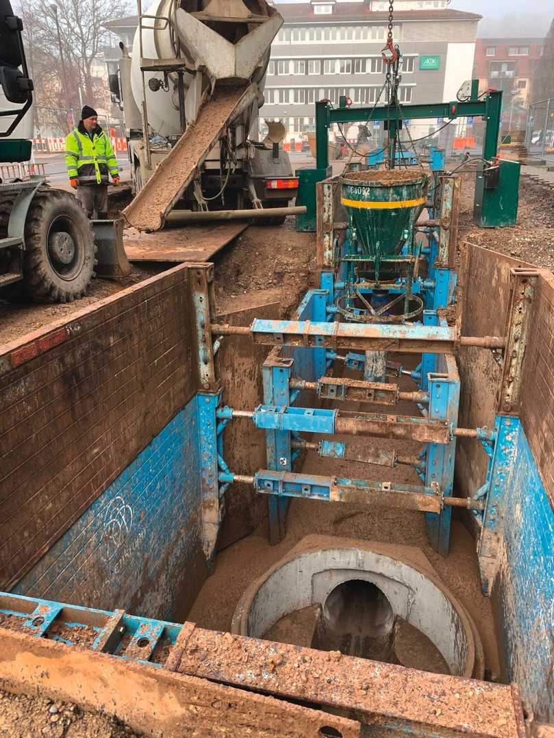 Einbau von Flüssigboden auf einer Baustelle in Tübingen | Foto: Olaf Stolzenburg Einbau von Flüssigboden auf einer Baustelle in Tübingen | Foto: Olaf Stolzenburg