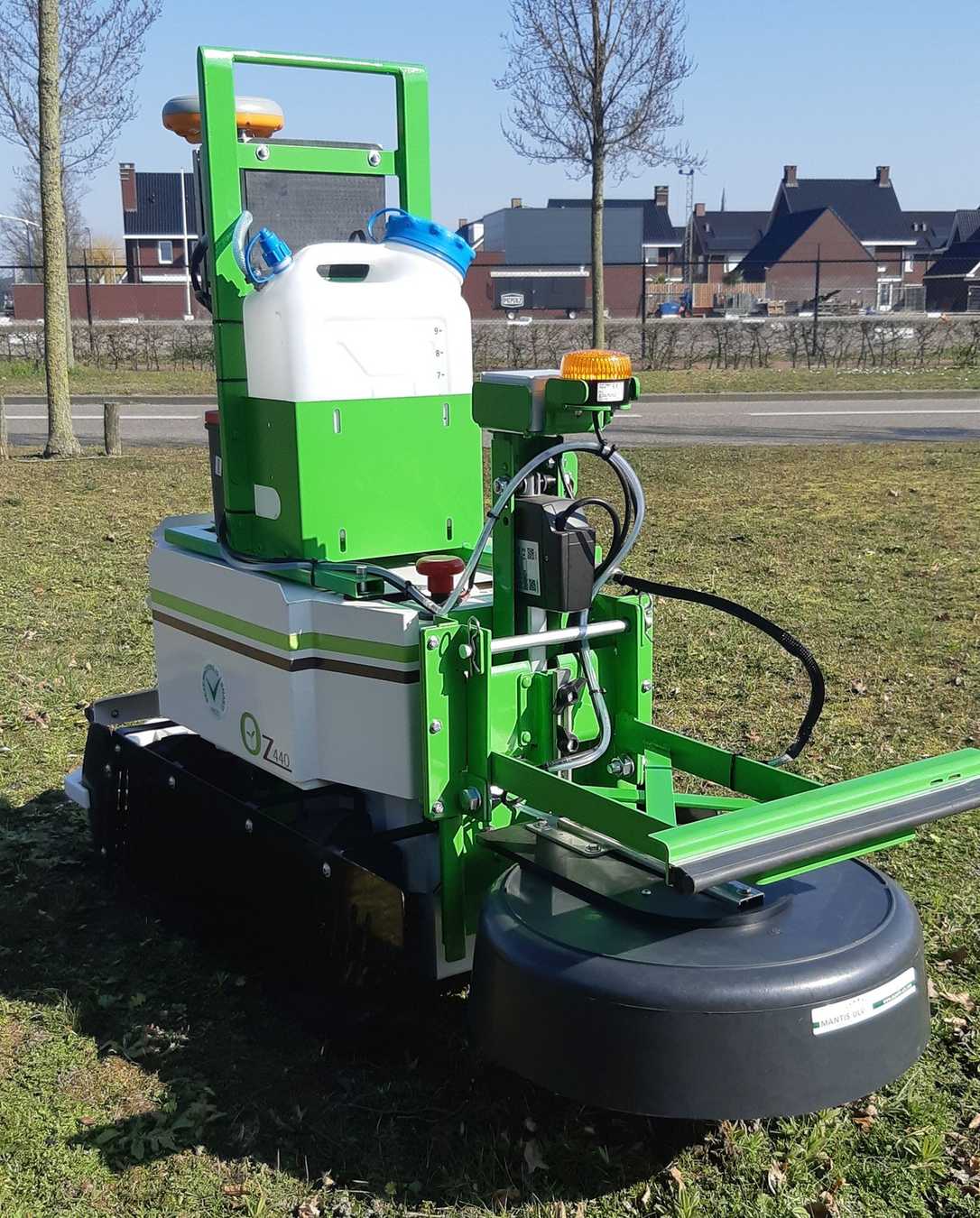 Mantis ULV-Sprühgeräte: Roboter zur Unkrautbekämpfung Mantis ULV-Sprühgeräte: Roboter zur Unkrautbekämpfung