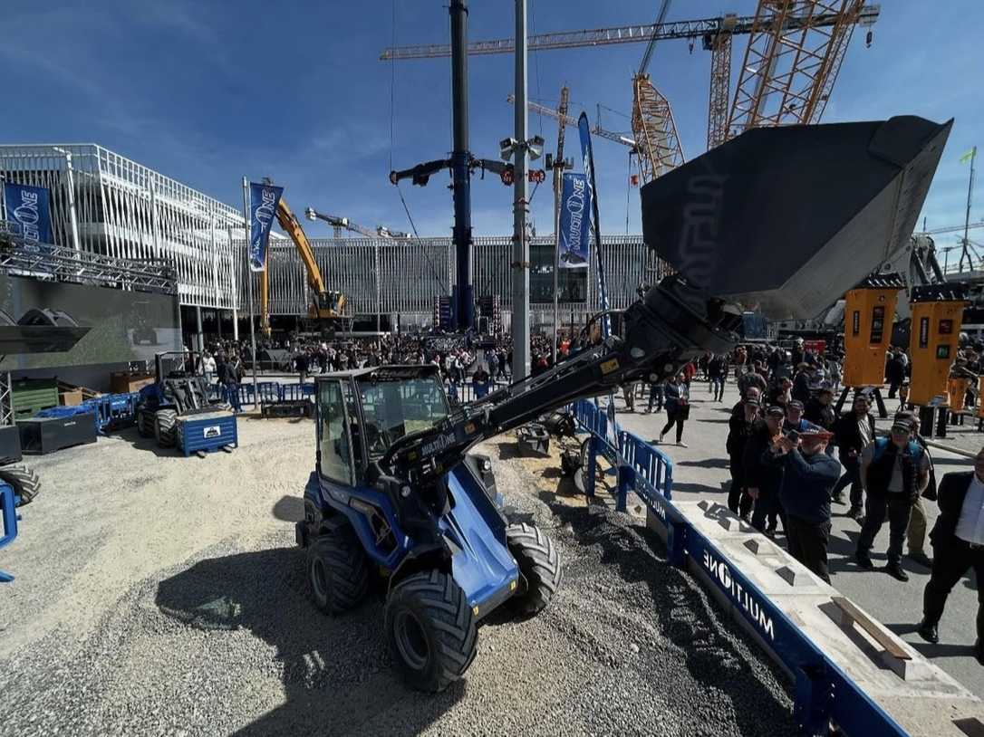Demopark 2025: Multione und Kinshofer mit 5.3 iD, 8.4 TurboS, 8er- und 11er-Serie Demopark 2025: Multione und Kinshofer mit 5.3 iD, 8.4 TurboS, 8er- und 11er-Serie