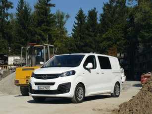 Opel Vivario-e: Elektroblitz fürs Bau-Team