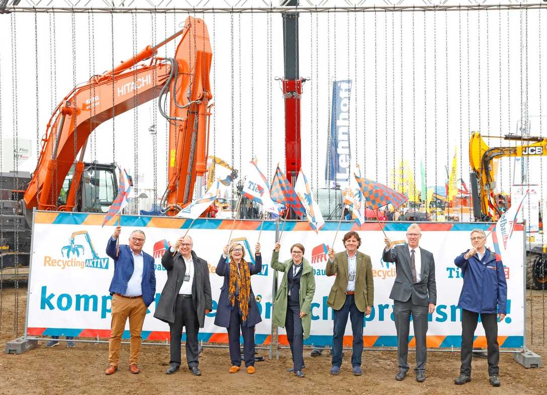 Recycling Aktiv & Tiefbau Live 2022 erfolgreich eröffnet Recycling Aktiv & Tiefbau Live 2022 erfolgreich eröffnet