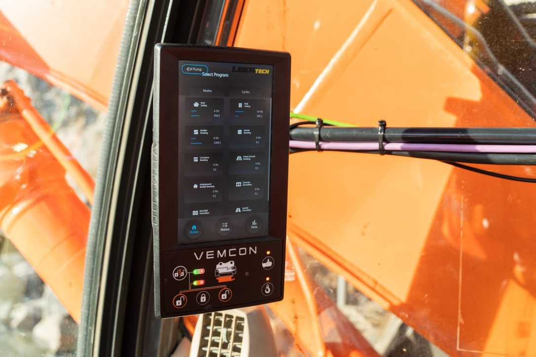 Vemcon integriert die Lekatech-App für Anbaugeräte in seine Copilot Maschinensteuerung Vemcon integriert die Lekatech-App für Anbaugeräte in seine Copilot Maschinensteuerung