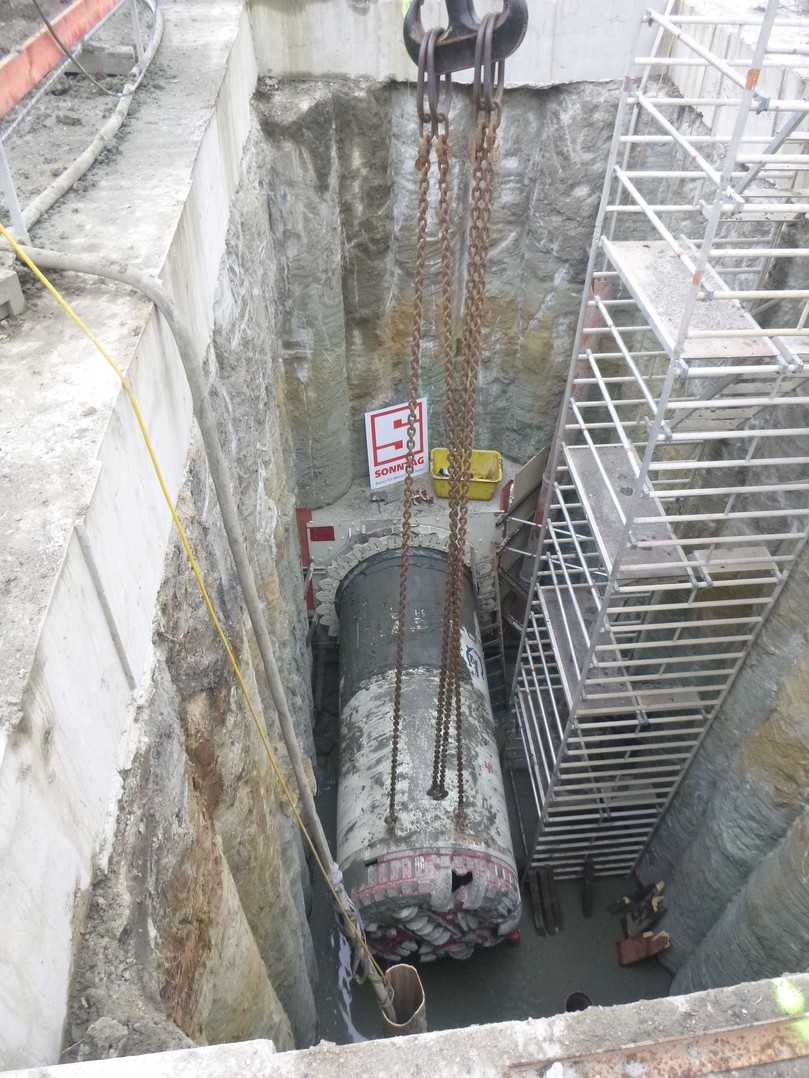 Bergung der Tunnelbohrmaschine AVND1600AB aus der Zielbaugrube | Foto: De la Motte & Partner GmbH Bergung der Tunnelbohrmaschine AVND1600AB aus der Zielbaugrube | Foto: De la Motte & Partner GmbH