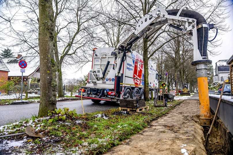 Ob Erd-, Kanal- oder Entwässerungsarbeiten, Betonsanierung oder Wurzelwerk: Der Dino12 performt in schwer zugänglichen und sensiblen Bereichen | Foto: MTS Mobile Tiefbau Saugsysteme GmbH Ob Erd-, Kanal- oder Entwässerungsarbeiten, Betonsanierung oder Wurzelwerk: Der Dino12 performt in schwer zugänglichen und sensiblen Bereichen | Foto: MTS Mobile Tiefbau Saugsysteme GmbH