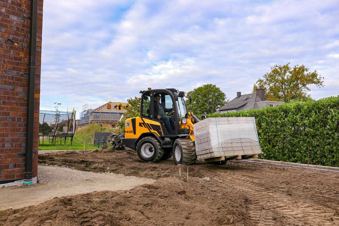 Schäffer auf der bauma 2025: Neue Lader für GaLaBau und Kommune Schäffer auf der bauma 2025: Neue Lader für GaLaBau und Kommune