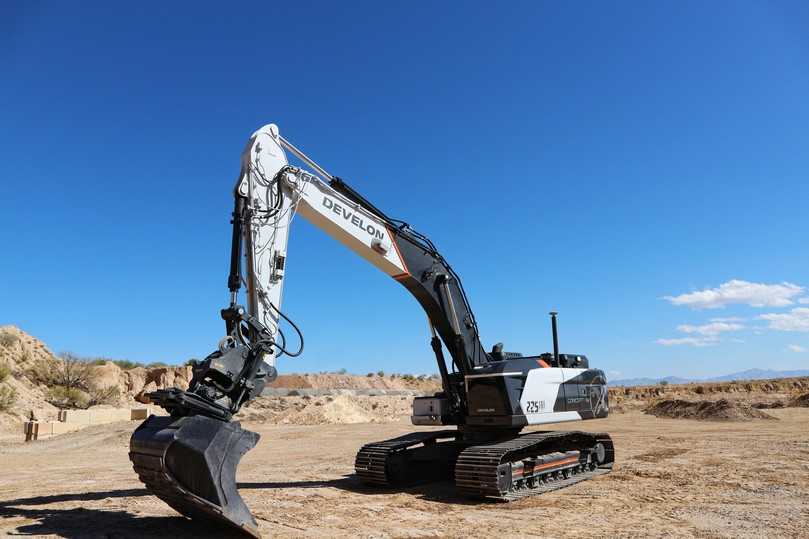 Ohne Kabine: Dass kein Fahrer mehr in der Baumaschine sitzen muss, gibt auch den Develon-Entwicklungsingenieuren ungeahnte neue Design-Freiheiten. | Foto: Develon Ohne Kabine: Dass kein Fahrer mehr in der Baumaschine sitzen muss, gibt auch den Develon-Entwicklungsingenieuren ungeahnte neue Design-Freiheiten. | Foto: Develon