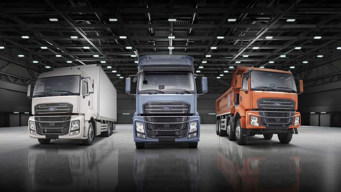 Ford Trucks führt den F-Line als Sattelzug und Fahrgestell für den Bau ein Ford Trucks führt den F-Line als Sattelzug und Fahrgestell für den Bau ein