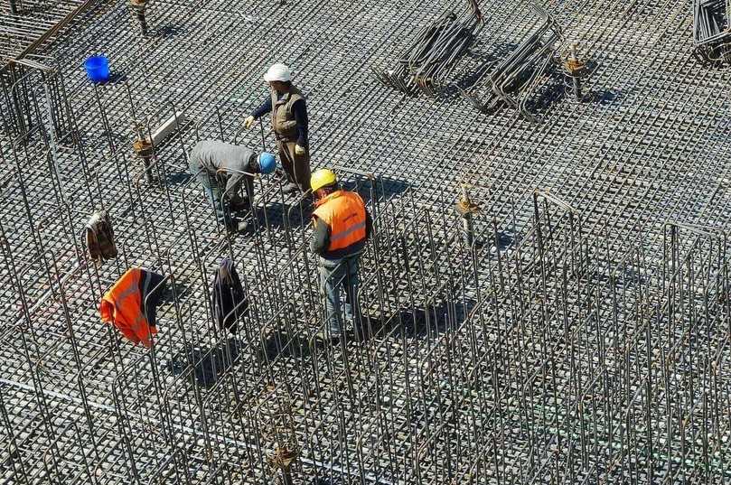 Bauarbeiter und Dachdecker: Mindestlöhne gelten seit 1. März für alle Bauarbeiter und Dachdecker: Mindestlöhne gelten seit 1. März für alle
