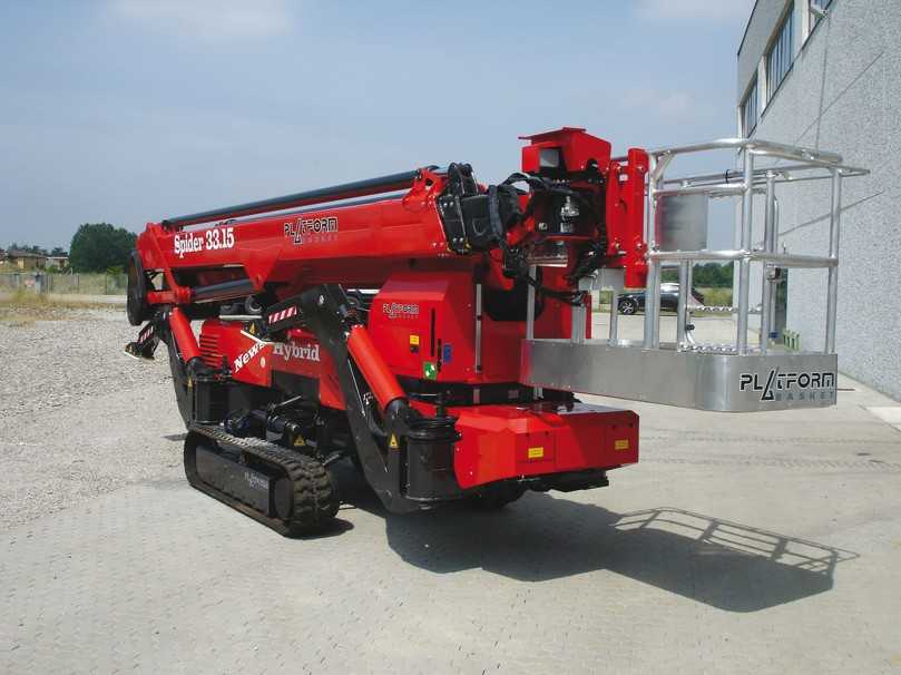 Zusätzlich zur klassischen Dieselversion ist die Bühne jetzt auch als Hybrid-Variante sowie als vollelektrisches Modell mit Lithium-Ionen-Batterien erhältlich. | Foto: Platform Basket Zusätzlich zur klassischen Dieselversion ist die Bühne jetzt auch als Hybrid-Variante sowie als vollelektrisches Modell mit Lithium-Ionen-Batterien erhältlich. | Foto: Platform Basket
