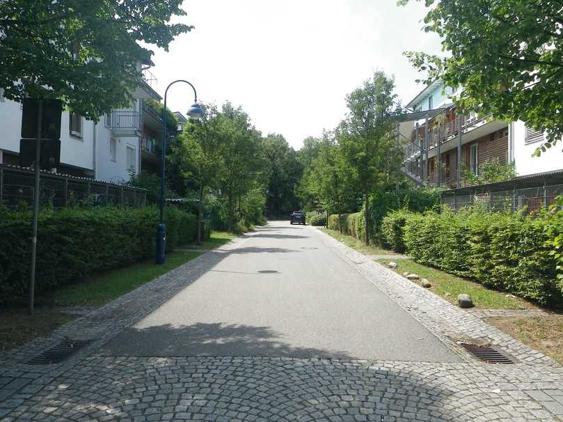 Straße in Freiburg-Vauban. | Foto: Mathias Uhl Straße in Freiburg-Vauban. | Foto: Mathias Uhl