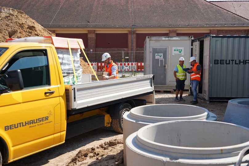 Zur Nachbestückung liefert Beutlhauser die Verbrauchsartikel direkt auf die Baustelle. | Foto: Beutlhauser Zur Nachbestückung liefert Beutlhauser die Verbrauchsartikel direkt auf die Baustelle. | Foto: Beutlhauser