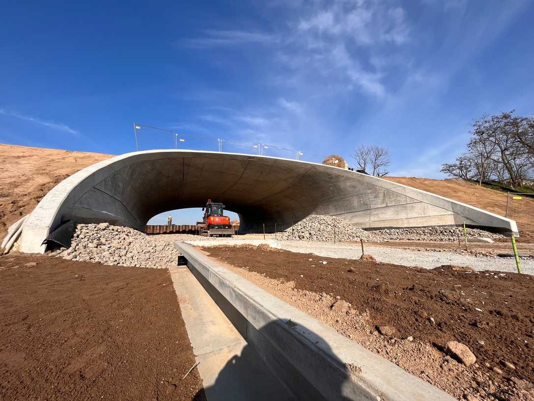 BUGA Mannheim 2023: Fahrradtunnel mit Alkus-Schalungsplatte realisiert BUGA Mannheim 2023: Fahrradtunnel mit Alkus-Schalungsplatte realisiert