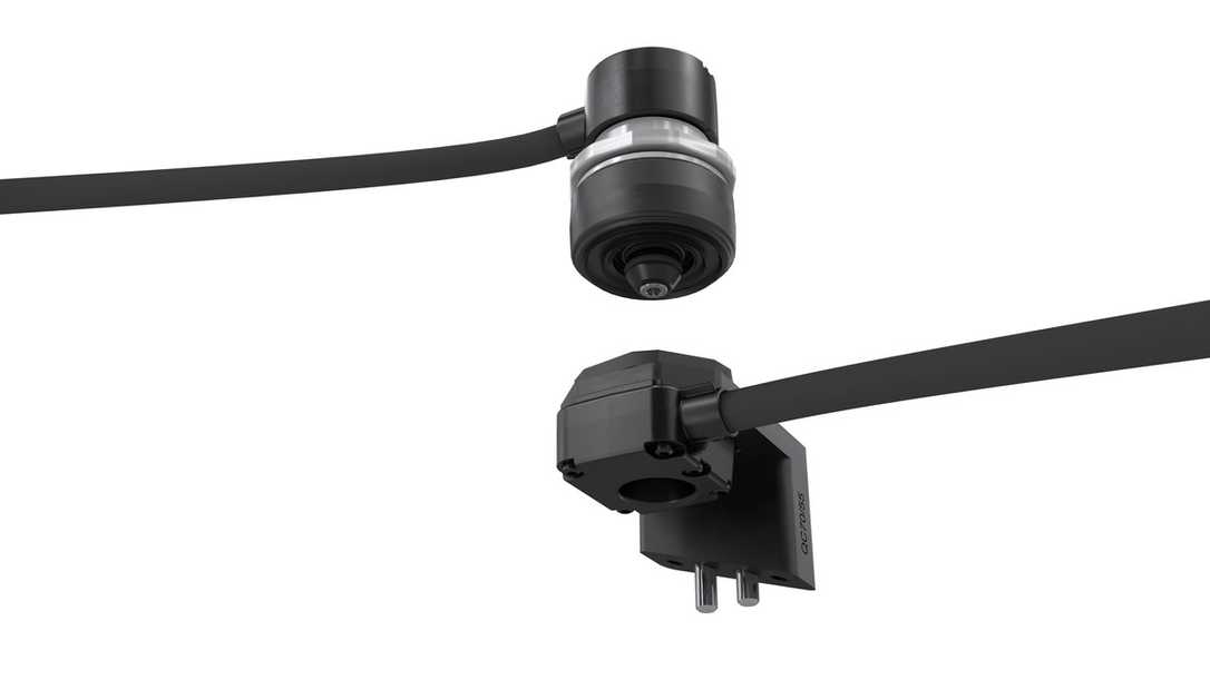 Rototilts elektrischer Stecker Q14 für die Kommunikation zwischen Bagger und Anbaugerät Rototilts elektrischer Stecker Q14 für die Kommunikation zwischen Bagger und Anbaugerät
