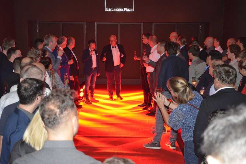 Feierlich stellte der DCA den neuen Image-Film den Teilnehmern vor. | Foto: B_I/Valdix Feierlich stellte der DCA den neuen Image-Film den Teilnehmern vor. | Foto: B_I/Valdix