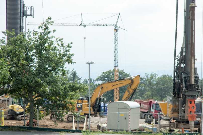 Infineon baut ein neues Werk an der Königsbrücker Straße. | Foto: Peter Hilbert für SEDD Infineon baut ein neues Werk an der Königsbrücker Straße. | Foto: Peter Hilbert für SEDD