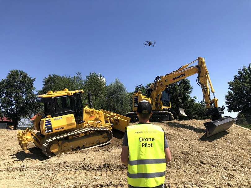 Mit Smart Construction und Drohnentechnik erweitert Kuhn Baumaschinen Deutschland sein Angebot im Bereich der digitalen Transformation von Erdbewegungsarbeiten. | Foto: Kuhn Baumaschinen Mit Smart Construction und Drohnentechnik erweitert Kuhn Baumaschinen Deutschland sein Angebot im Bereich der digitalen Transformation von Erdbewegungsarbeiten. | Foto: Kuhn Baumaschinen