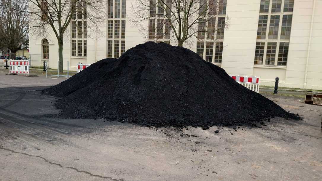 Pflanzenkohle im Stockholmer System: So wird das Substrat verwendet Pflanzenkohle im Stockholmer System: So wird das Substrat verwendet
