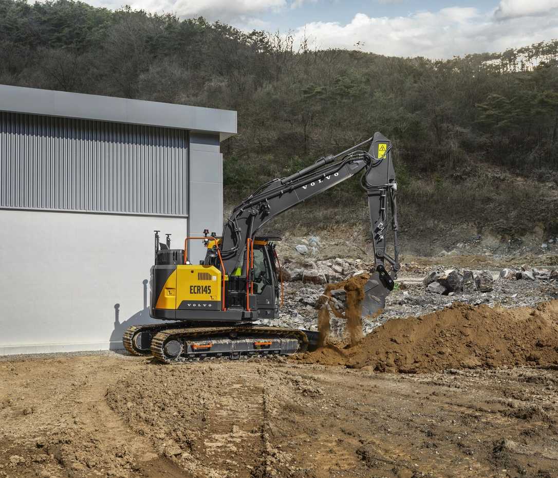 Volvo ECR145 Kurzheck-Raupenbagger mit neuer Hydraulik Volvo ECR145 Kurzheck-Raupenbagger mit neuer Hydraulik