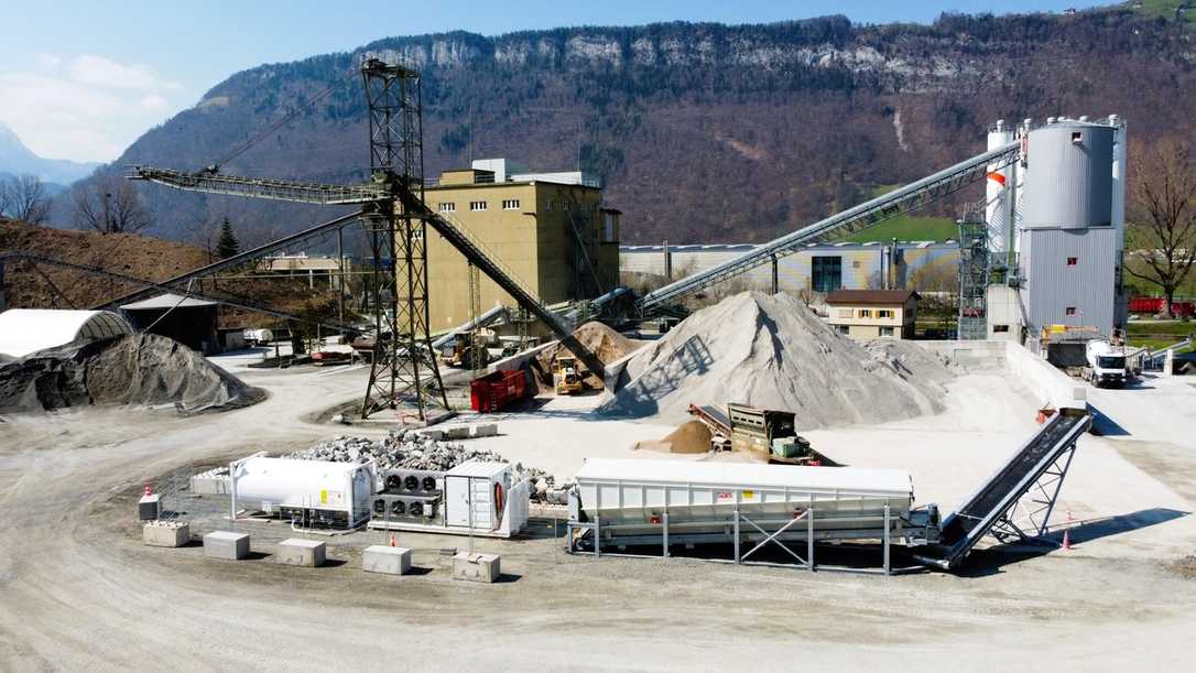 Dekarbonisierung am Bau: Zementriese Holcim investiert in CO2-Speicheranlagen von Neustark Dekarbonisierung am Bau: Zementriese Holcim investiert in CO2-Speicheranlagen von Neustark