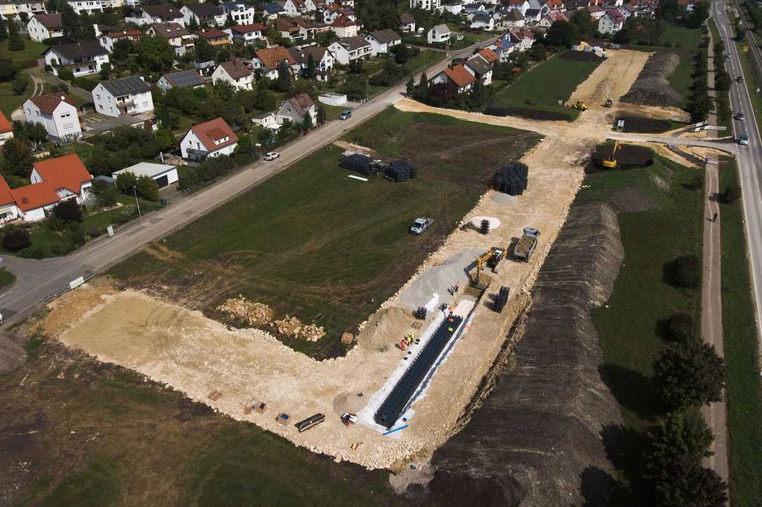 Rigolensystem für Wohnquartier: D-Raintank 3000 hält die Keller trocken Rigolensystem für Wohnquartier: D-Raintank 3000 hält die Keller trocken