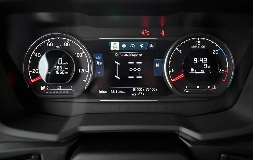 Das übersichtliche, noch nicht digitale Display gibt Auskunft über alle relevanten Fahrzustände. | Foto: QUATEX Das übersichtliche, noch nicht digitale Display gibt Auskunft über alle relevanten Fahrzustände. | Foto: QUATEX