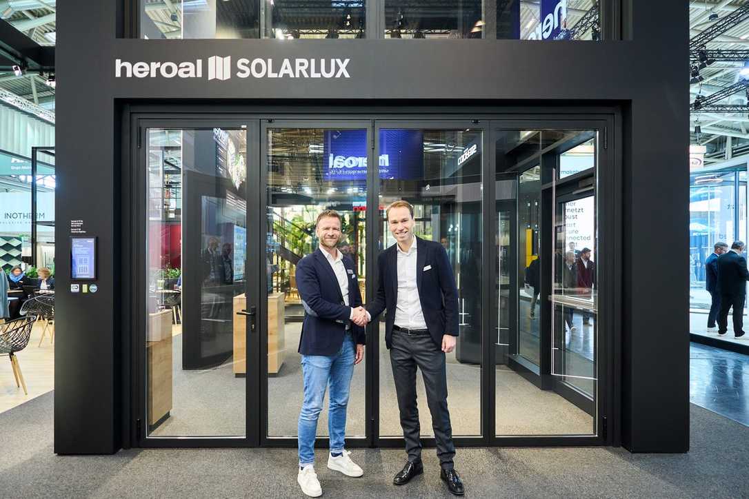 BAU 2025: Heroal und Solarlux verkünden strategische Partnerschaft BAU 2025: Heroal und Solarlux verkünden strategische Partnerschaft