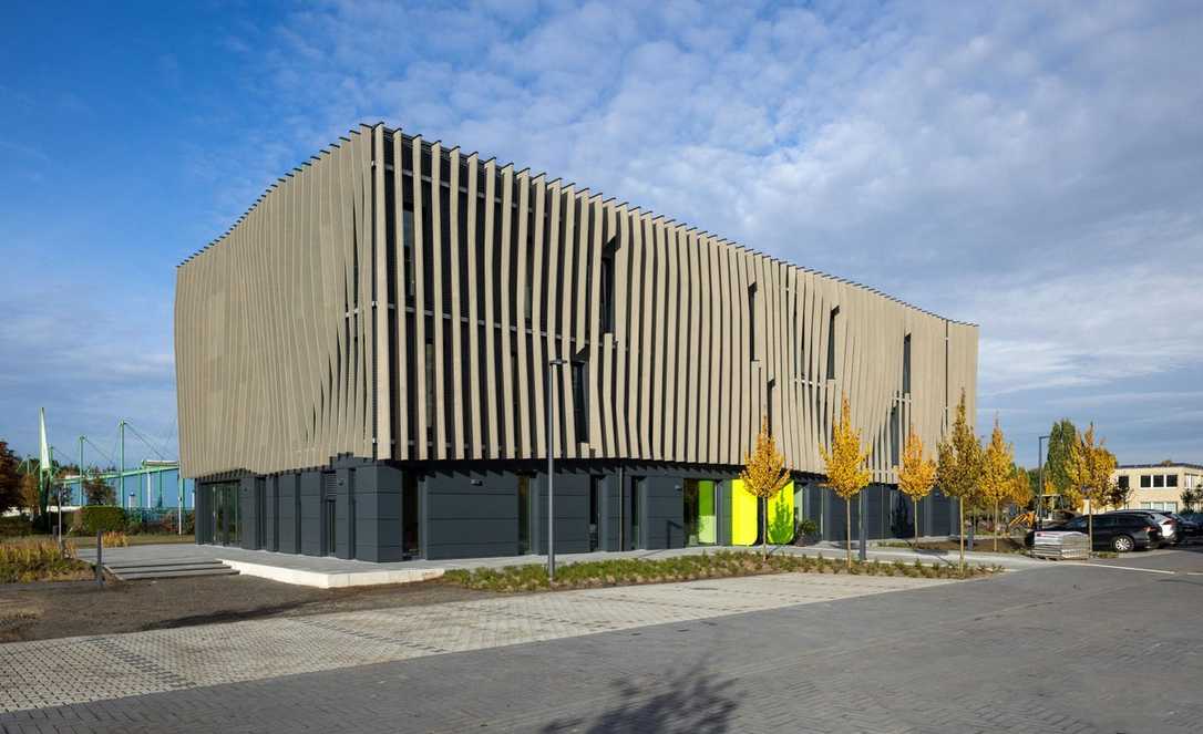 Saint-Gobain verkauft Holzbauspezialist Brüggemann an großes Bauunternehmen Saint-Gobain verkauft Holzbauspezialist Brüggemann an großes Bauunternehmen