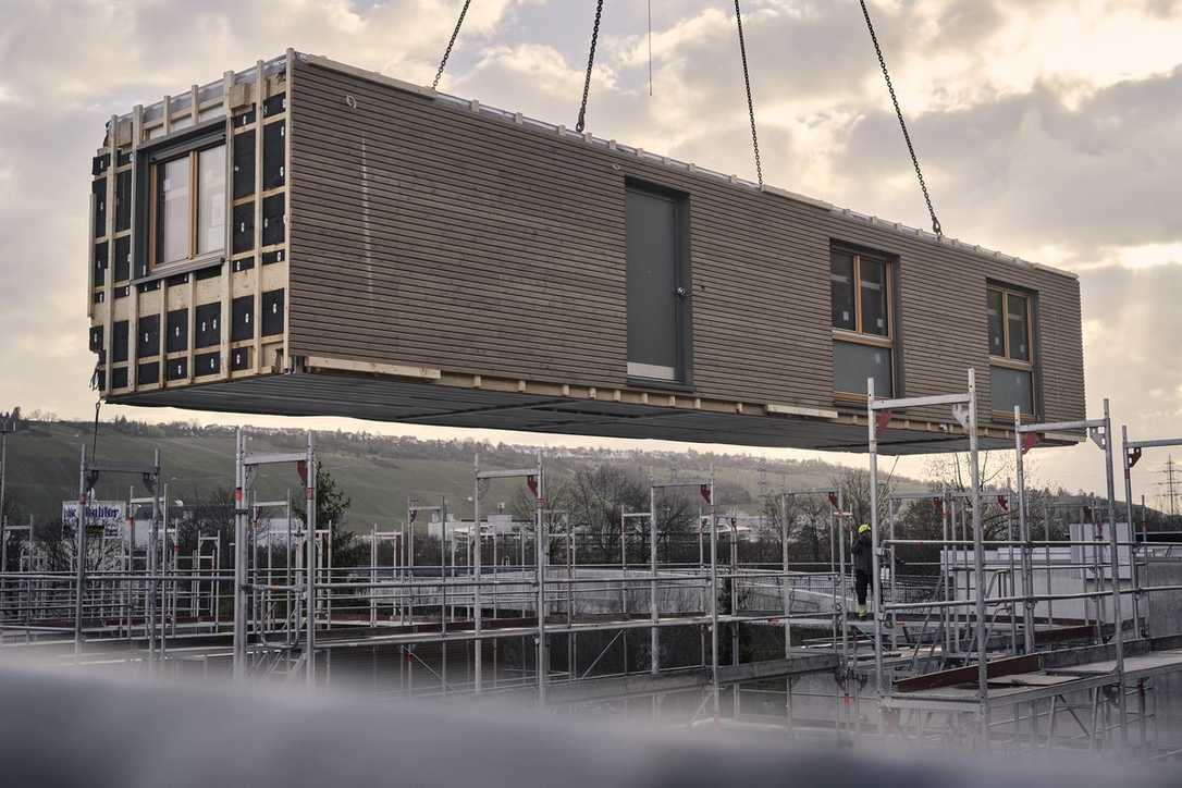 BAU 2025: Kleusberg kombiniert Holzbauweise mit dem Stahlmodulbau BAU 2025: Kleusberg kombiniert Holzbauweise mit dem Stahlmodulbau