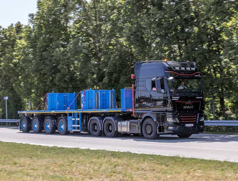 Für schwere Lasten bis 180 t ist die MAN TGX 33.640-Sattelzugmaschine konzipiert. | Foto: MAN Truck & Bus Für schwere Lasten bis 180 t ist die MAN TGX 33.640-Sattelzugmaschine konzipiert. | Foto: MAN Truck & Bus