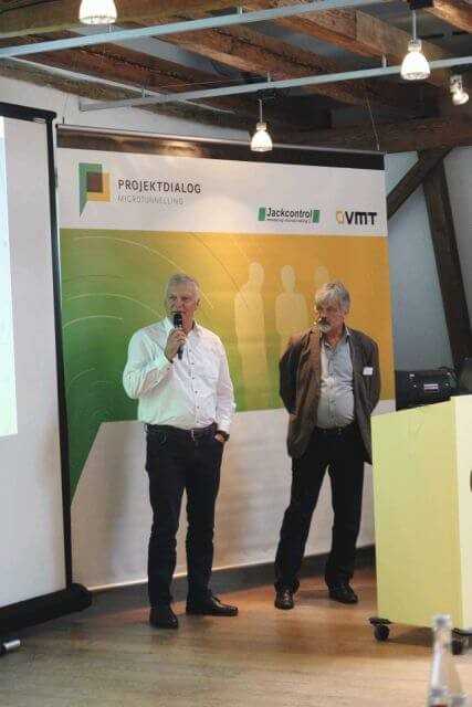 Erwin Matrisch von Wayss & Freytag und Volker Reiß von Berding Beton berichten von einem Großrohrvortrieb im Rahmen des Projektes Oosterweel in Antwerpen. Erwin Matrisch von Wayss & Freytag und Volker Reiß von Berding Beton berichten von einem Großrohrvortrieb im Rahmen des Projektes Oosterweel in Antwerpen.