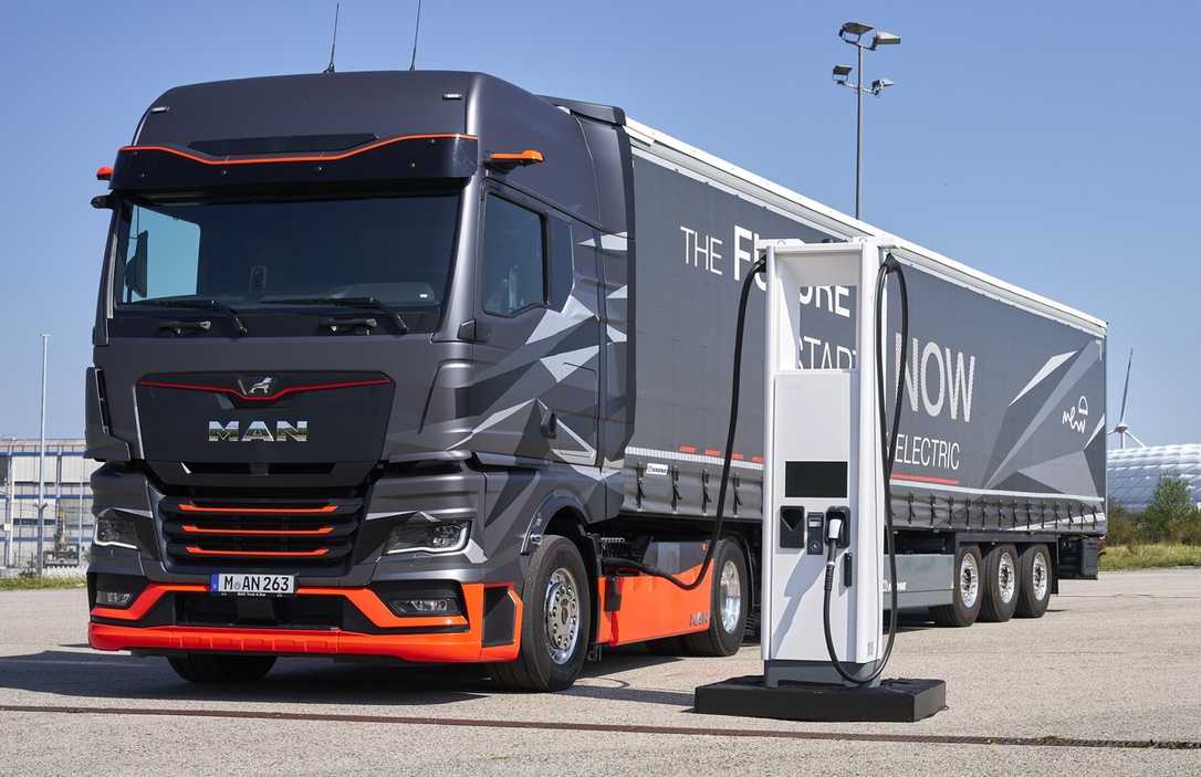 e-Lkw: MAN fokussiert sich 2024 ganz auf Elektromobilität e-Lkw: MAN fokussiert sich 2024 ganz auf Elektromobilität