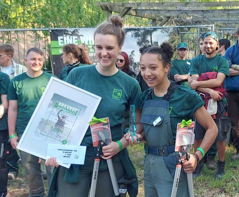 Die Siegerinnen des Cups „Berlin und Brandenburg“ Johanna Walz (l.) und Lisa Marie Wiesmeier. | Foto: FGL BB Die Siegerinnen des Cups „Berlin und Brandenburg“ Johanna Walz (l.) und Lisa Marie Wiesmeier. | Foto: FGL BB