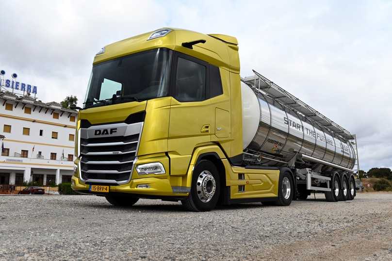 Der DAF XF ist nun der kleinste Fernverkehrs-Lkw aus Holland, macht aber im neuen Outfit einiges her. | Foto: QUATEX, DAF Trucks Der DAF XF ist nun der kleinste Fernverkehrs-Lkw aus Holland, macht aber im neuen Outfit einiges her. | Foto: QUATEX, DAF Trucks