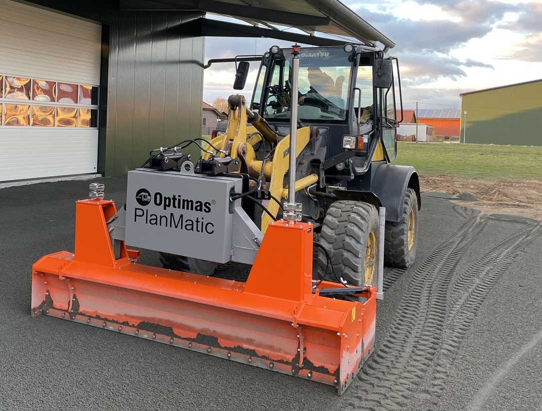 Optimas auf der Agritechnica: Mit der Neuheit Planmatic mit 2D- oder 3D-Steuerung Optimas auf der Agritechnica: Mit der Neuheit Planmatic mit 2D- oder 3D-Steuerung