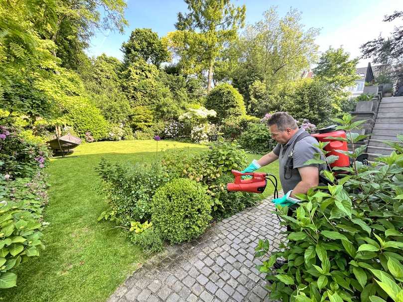 Die feinen Einstellungsoptionen bieten dem Gartendoktor jeweils die richtige Power. | Foto: Birchmeier Die feinen Einstellungsoptionen bieten dem Gartendoktor jeweils die richtige Power. | Foto: Birchmeier