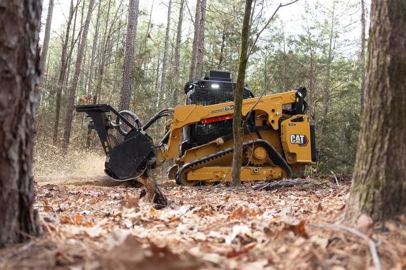 Ein neuer Unterwagen sorgt für Stabilität – ein Vorteil, wenn schwere Arbeitsgeräte verwendet werden. | Foto: Caterpillar Ein neuer Unterwagen sorgt für Stabilität – ein Vorteil, wenn schwere Arbeitsgeräte verwendet werden. | Foto: Caterpillar